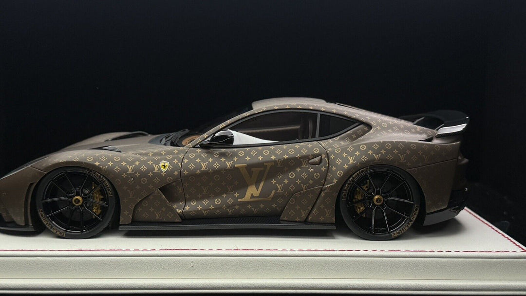 Ferrari 812 N-LARGO NOVITEC LV (Louis Vuitton ) [Davis & Giovanni] Brown 1/18