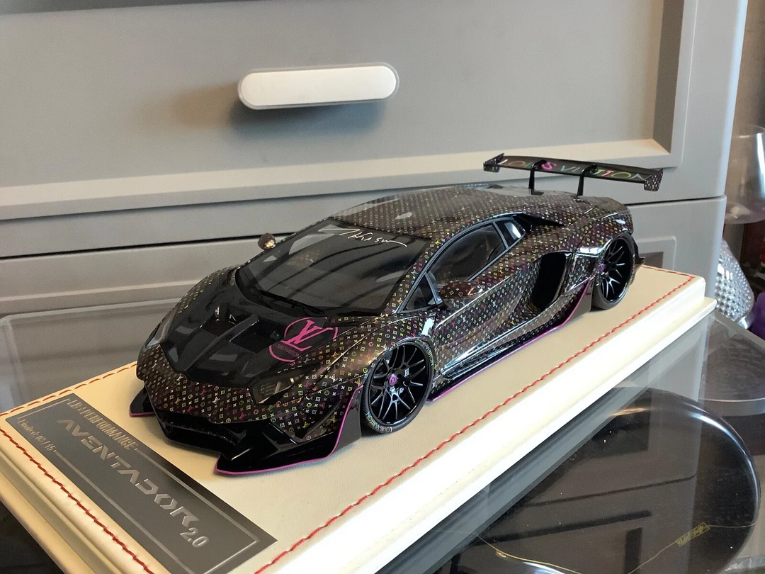 Lamborghini Aventador 2.0 LBWK (LV Monogram) [Davis & Giovanni] 1/18 scale
