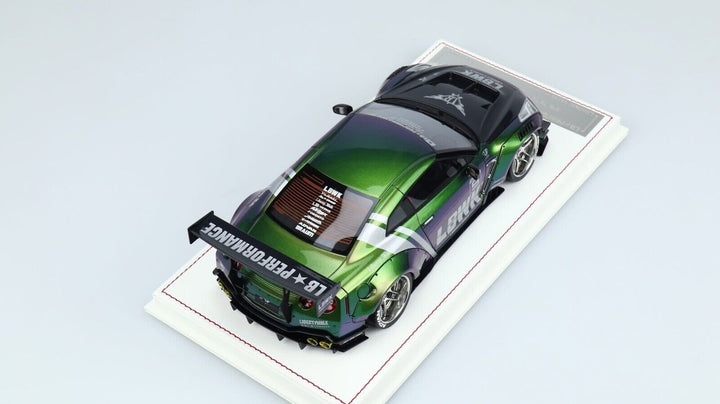 Nissan R35 GTR Type 2 LBWK (Chameleon Green) [Davis & Giovanni] 1/18 scale
