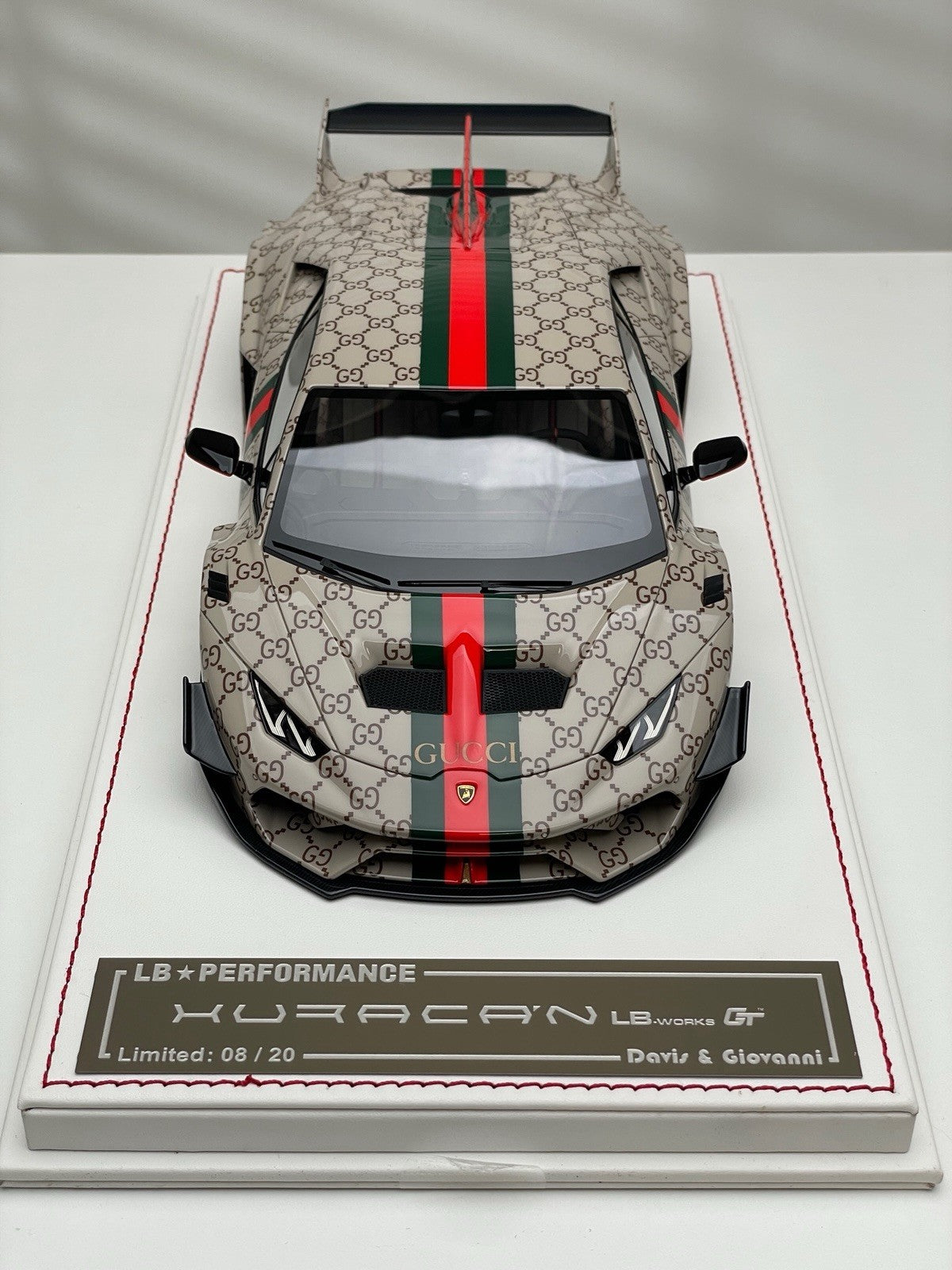 Lamborghini Huracan GT LBWK (GUCCI) [Davis & Giovanni] 1:18 scale