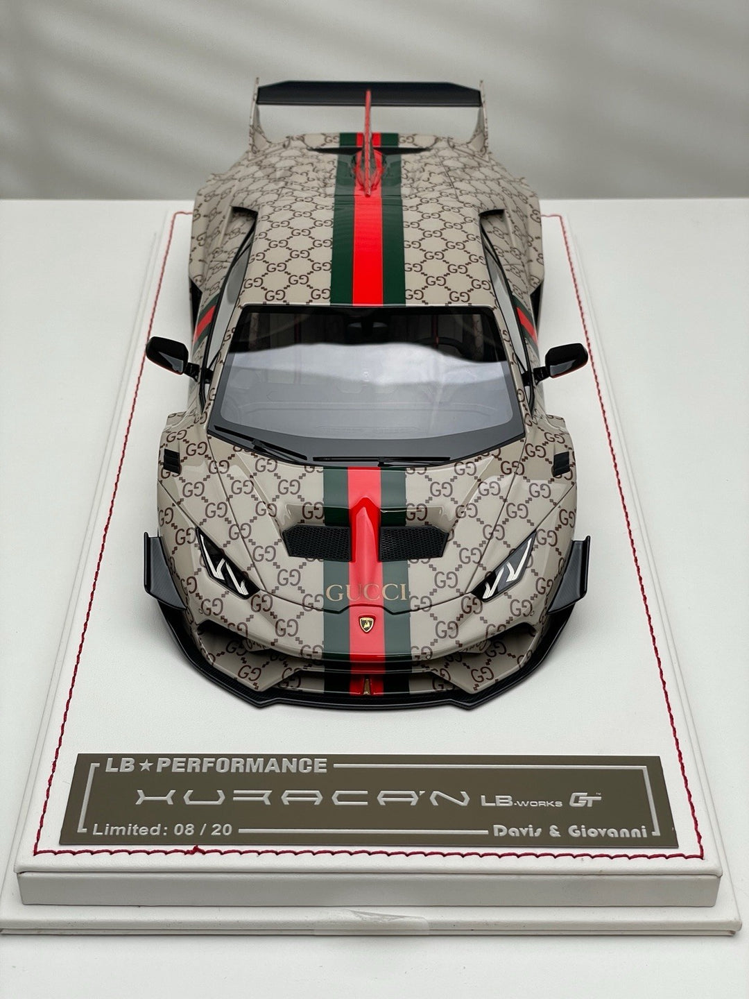 Lamborghini Huracan GT LBWK (GUCCI) [Davis & Giovanni] 1:18 scale