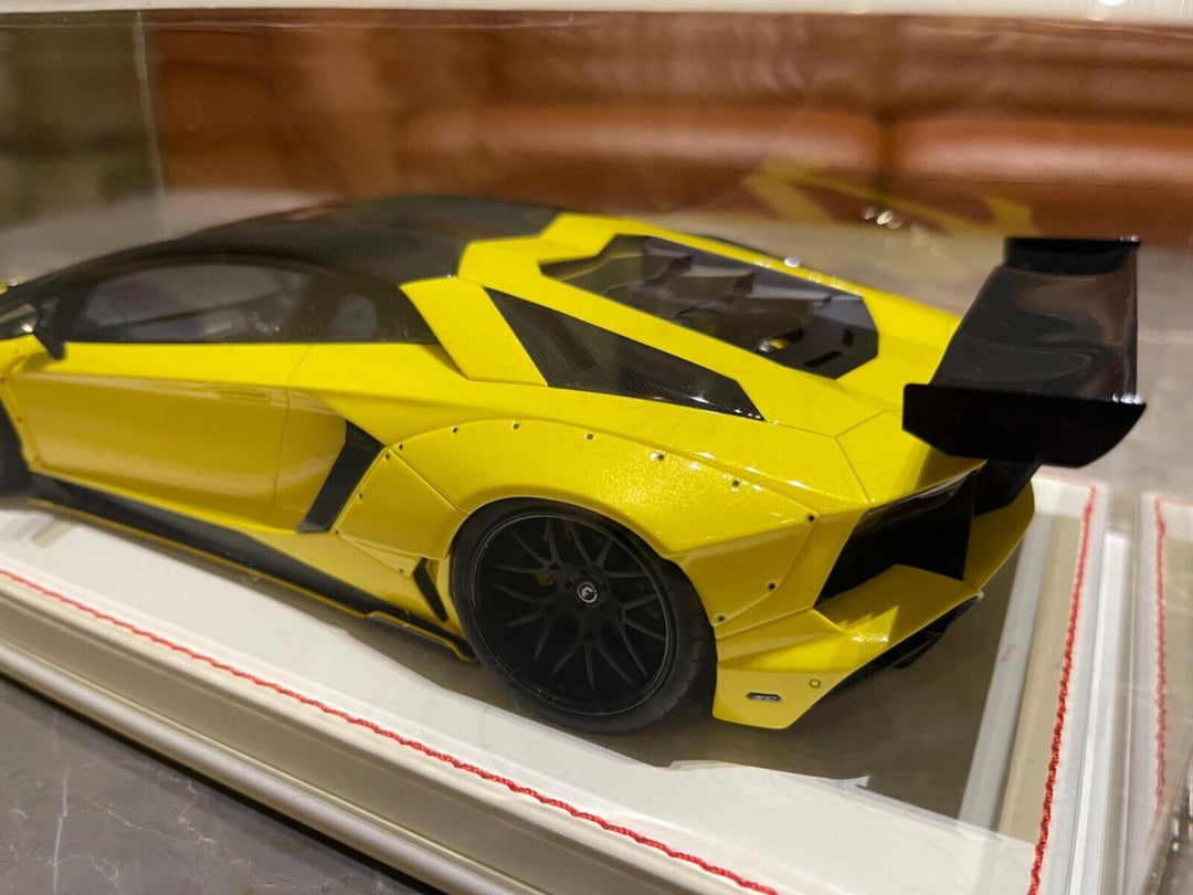 Lamborghini Aventador LP720-4 LBWK (Yellow) [Davis & Giovanni] 1:18 scale