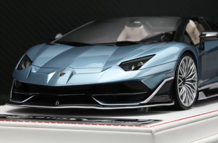 Lamborghini Aventador SVJ Roadster (Blue) [Davis & Giovanni] 1:18 scale
