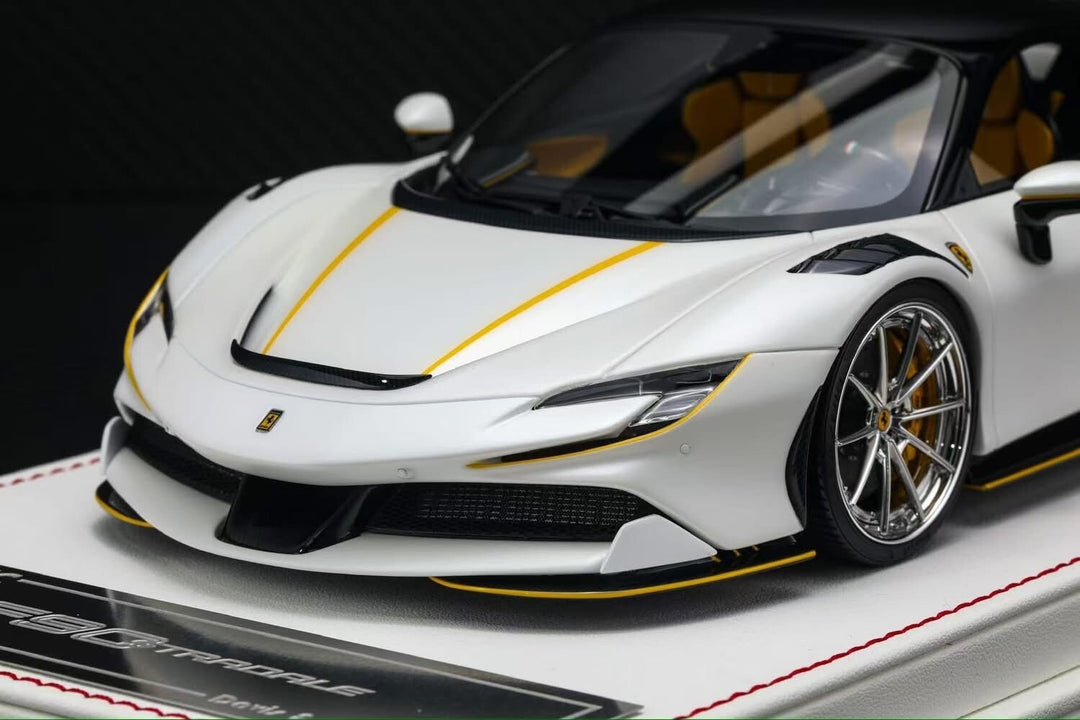 Ferrari SF90 Stradale NOVITEC (White) [Davis & Giovanni] 1:18 scale