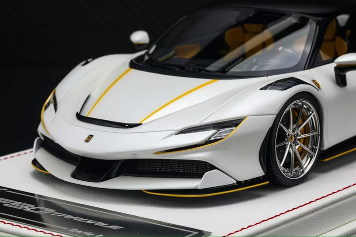 Ferrari SF90 Stradale NOVITEC (White) [Davis & Giovanni] 1:18 scale