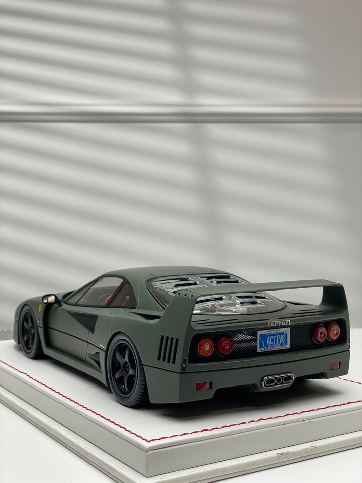 Ferrari F40 (Matte Dark Green) [Davis & Giovanni] 1:18 scale