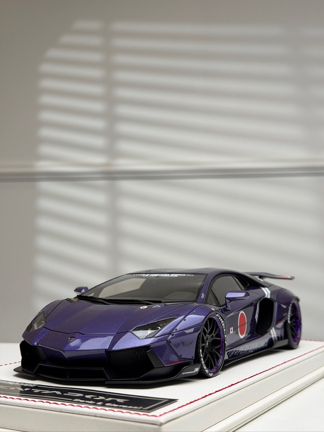 Lamborghini Aventador LBWK (Purple Zero Fighter) [Davis & Giovanni] 1/18 scale