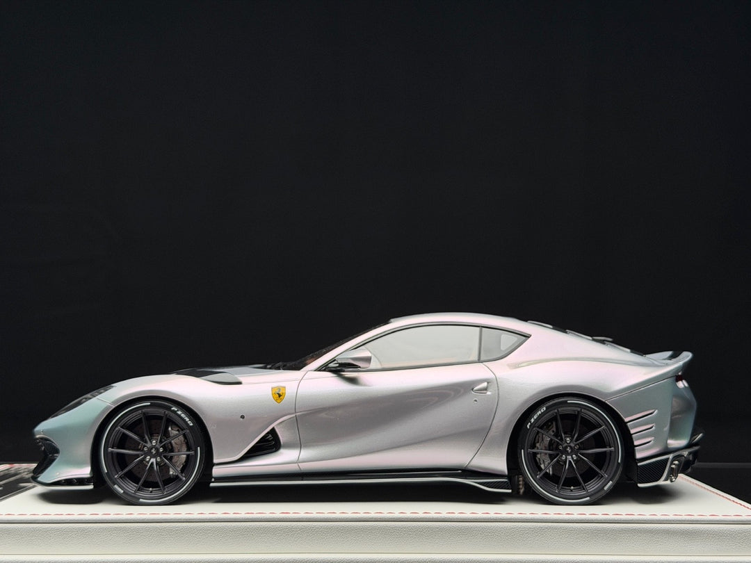 Ferrari 812 Competizione (Chameleon Silver) [Davis & Giovanni] 1:18 scale
