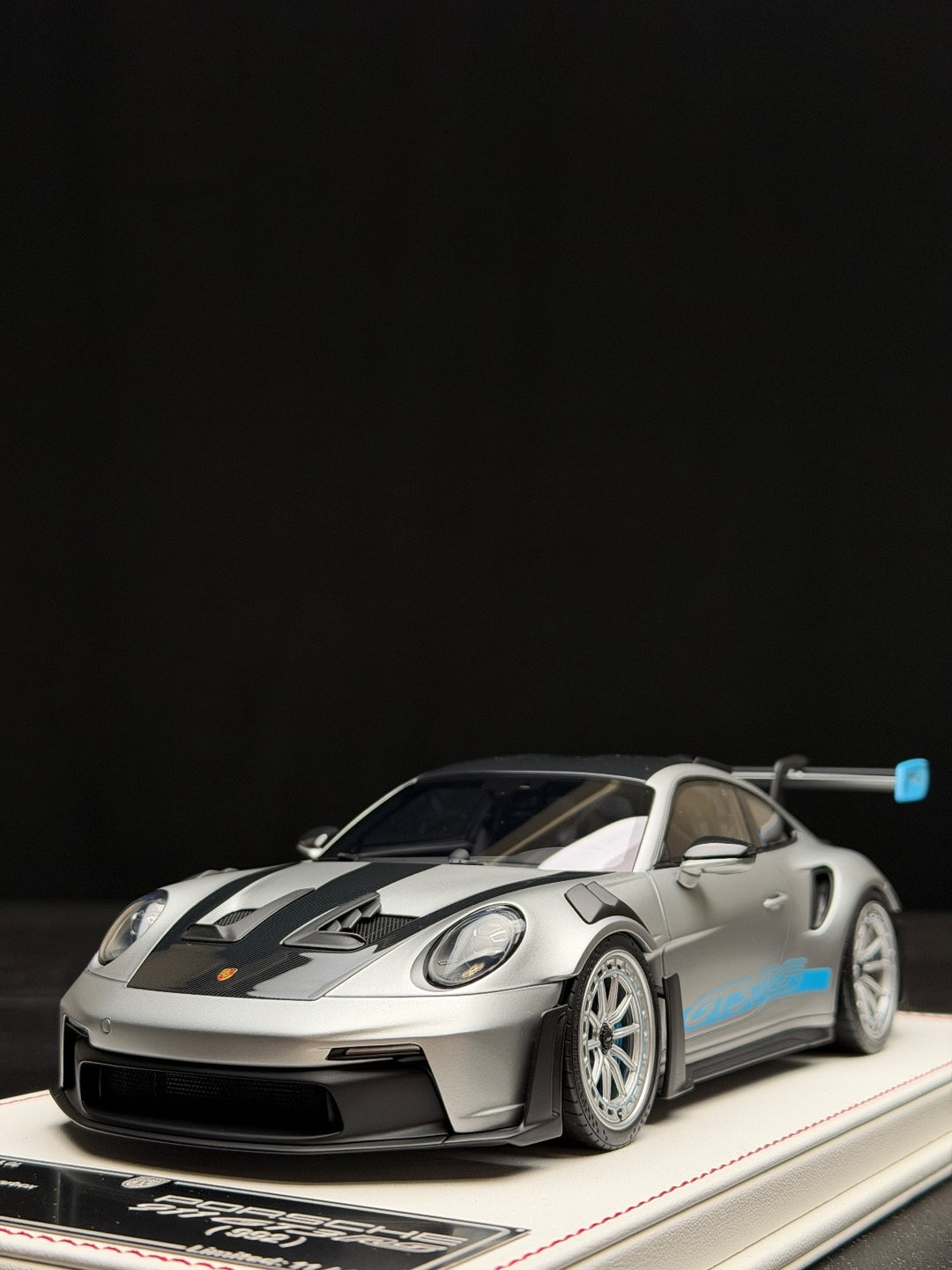 Porsche 911 GT3 RS (Silver/ Blue Accents) [Davis & Giovanni] 1:18 scale