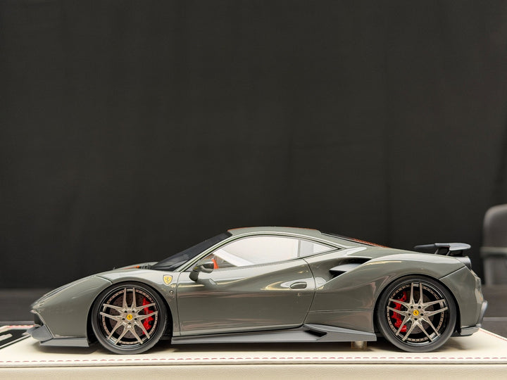 Ferrari 488 GTB NOVITEC (Gray/ Orange Stripes) [Davis & Giovanni] 1/18 scale