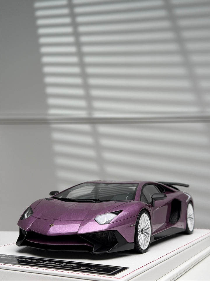 Lamborghini Aventador LP750-4 SV (Viola Met SE30) [Davis & Giovanni] 1:18 scale