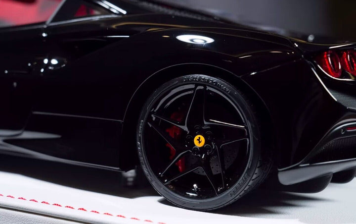 Ferrari F8 Tributo (Gloss Black) [Davis & Giovanni] 1/18 scale