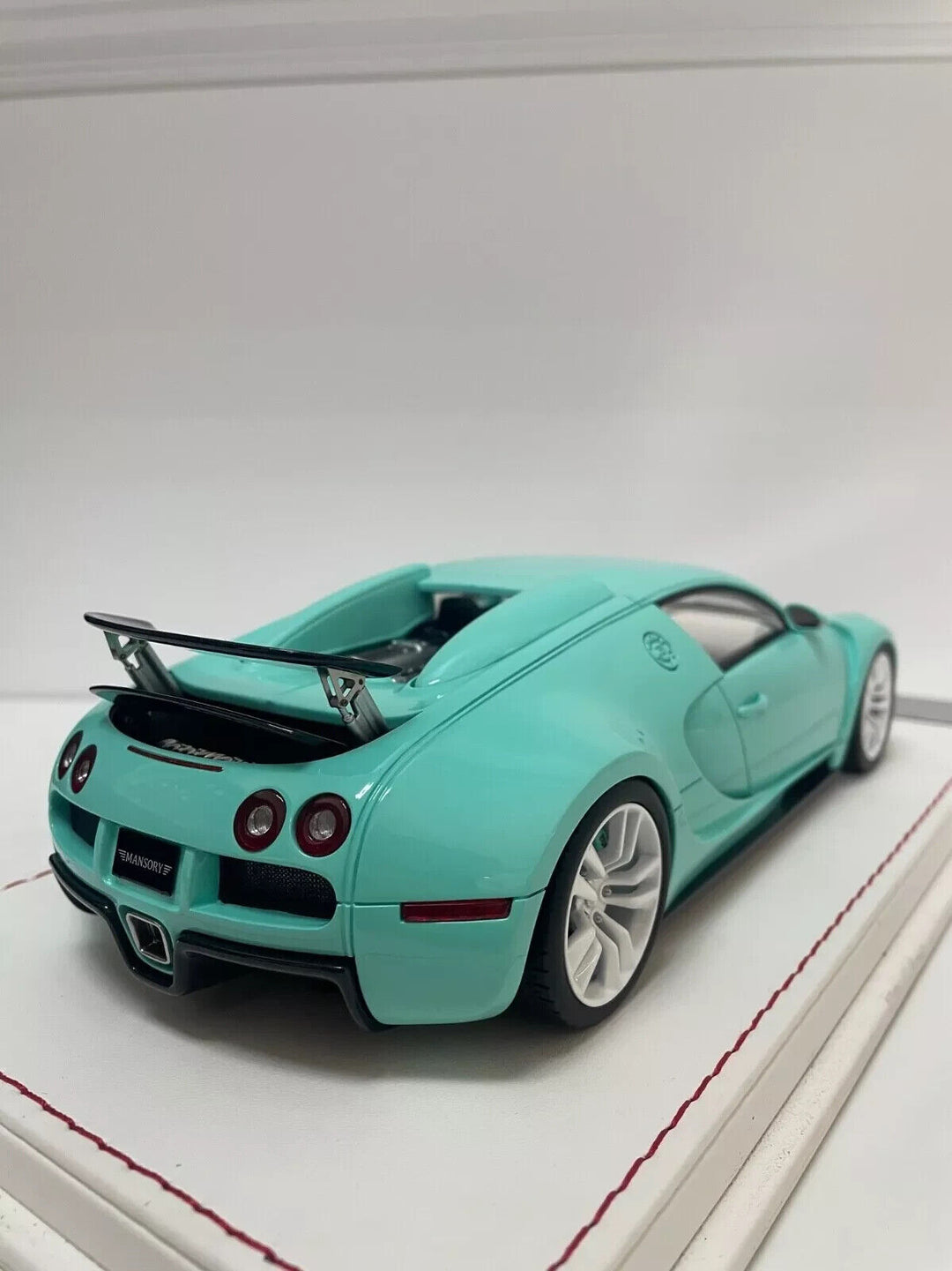Bugatti Veyron Mansory "Vincero" (Turquoise)[Davis & Giovanni] 1/18 scale 1 OF 1