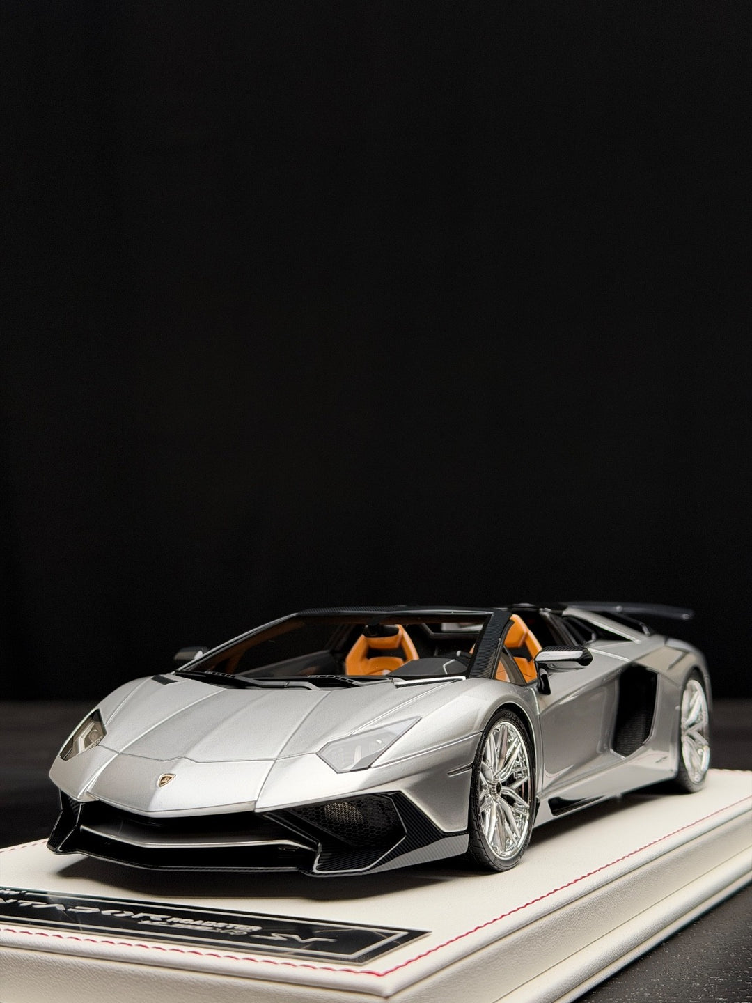 Lamborghini Aventador Roadster SV (Silver) [Davis & Giovanni] 1/18 scale