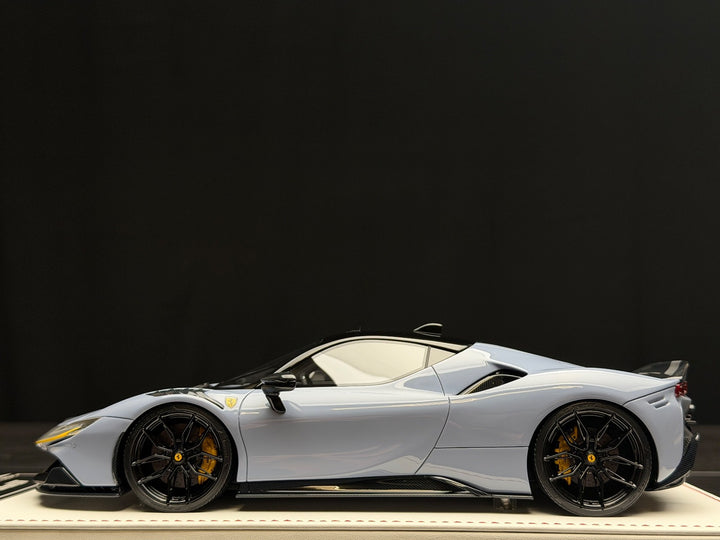 Ferrari SF90 Stradale NOVITEC (Gray/Silver Stripe) [Davis & Giovanni] 1:18 scale