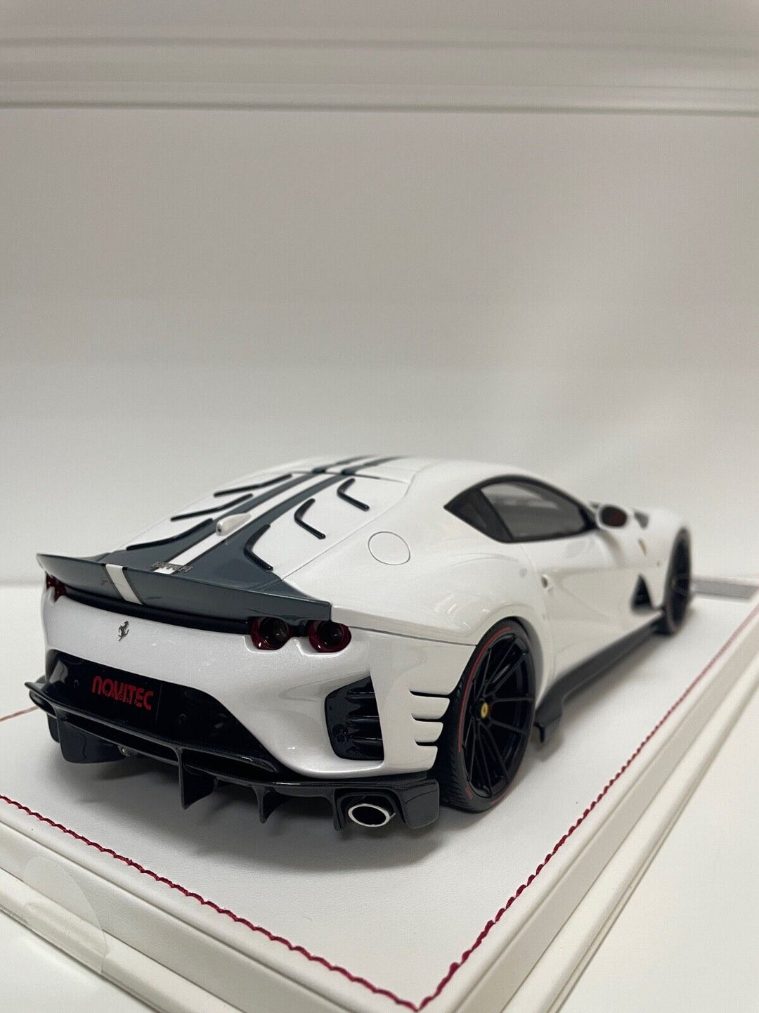 Ferrari 812 Competizione NOVITEC (White) [Davis & Giovanni] 1/18 scale