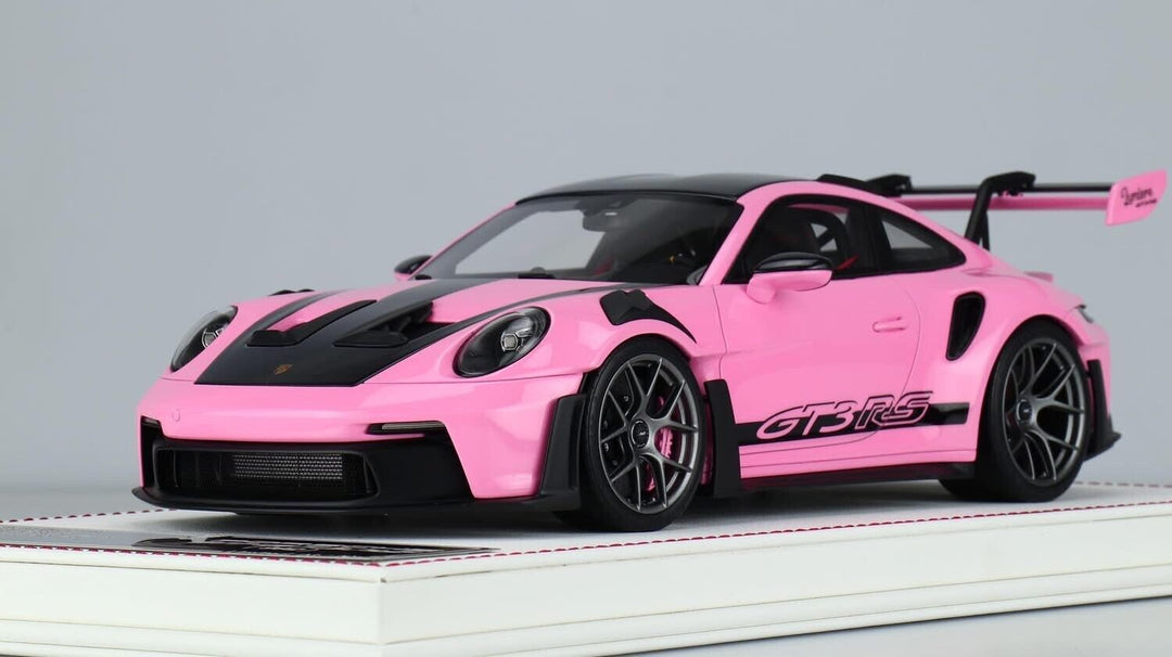 Porsche 911 GT3RS (Gloss Pink) [Davis & Giovanni] 1/18 scale