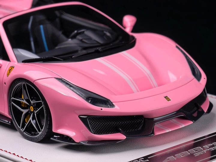 Ferrari 488 Pista Spider NOVITEC (Pink) [Davis & Giovanni] 1:18 scale