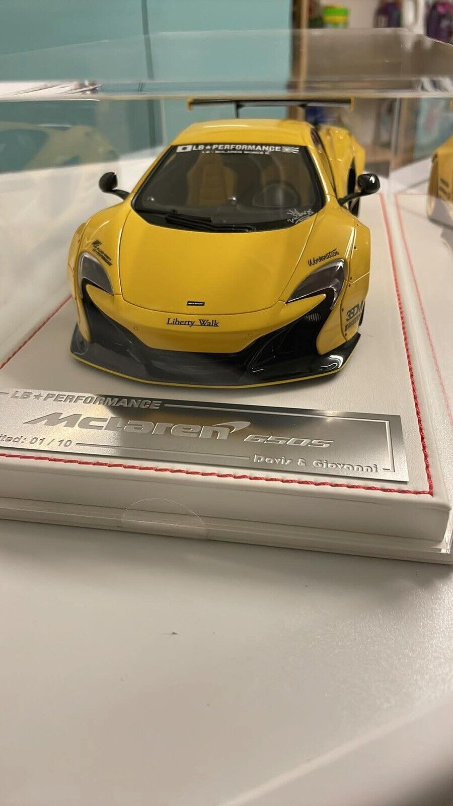 McLaren 650s LBWK (Yellow) [Davis & Giovanni] 1/18 scale