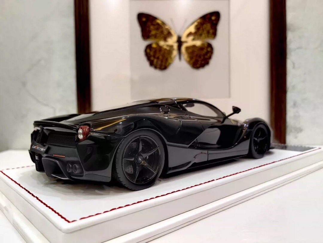 Ferrari LaFerrari (Gloss Black) [Davis & Giovanni] 1:18 scale