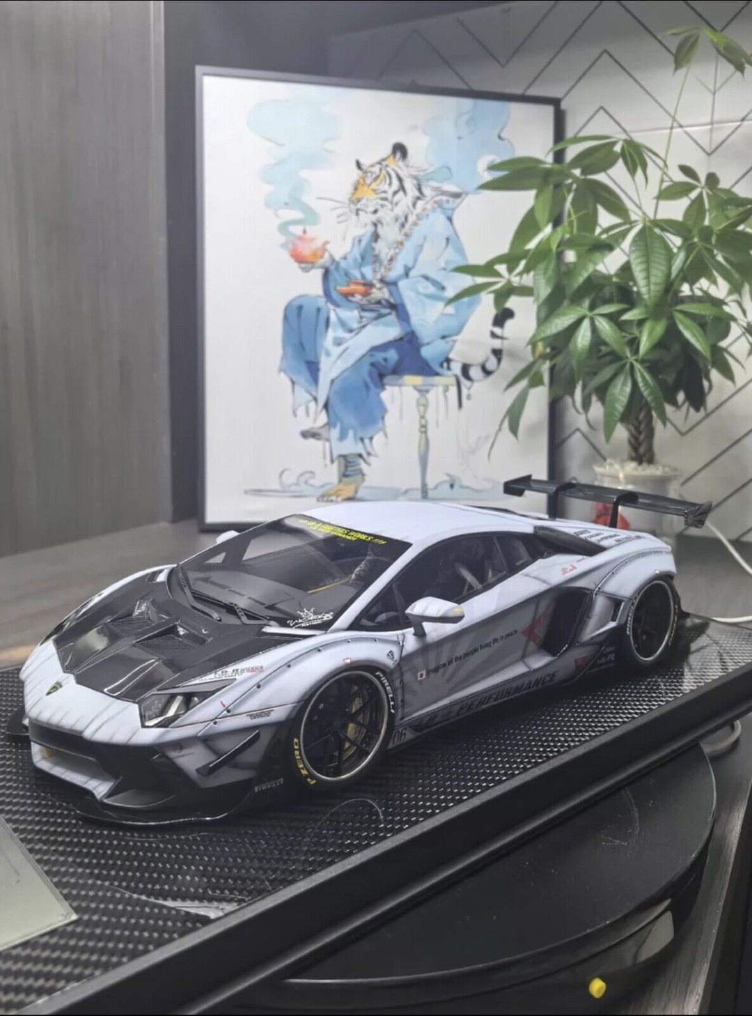 Lamborghini Aventador 2.0 LBWK (Matt Gray Zero Zen)[Davis & Giovanni] 1/12 scale