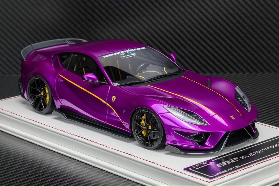 Ferrari 812 Superfast SVR (Chrome Purple) [Davis & Giovanni] 1:18 scal