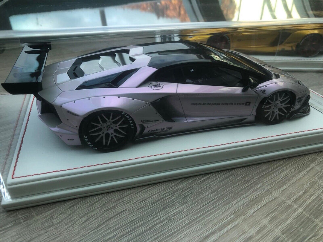 Lamborghini Aventador SV LBWK (Fantasy White) [Davis & Giovanni] 1:18 scale