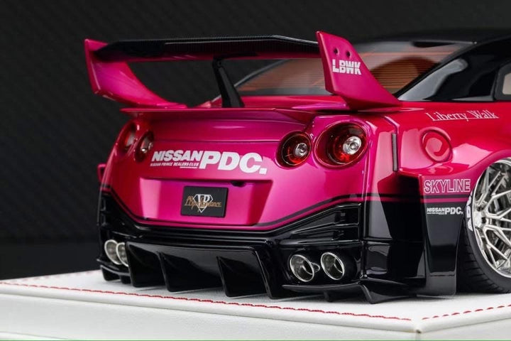Nissan R35 GT-RR LBWK (Metallic Pink/ Black) [Davis & Giovanni] 1/18 scale