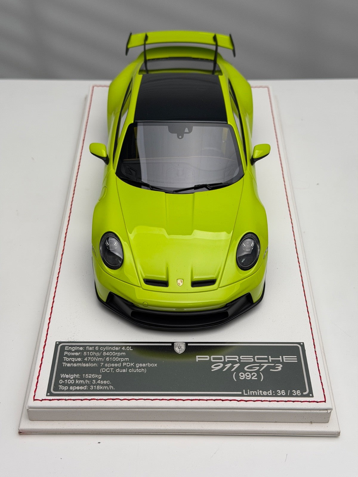 green_10様ご依頼用38 Porsche 911 GT3 (Lime Green) [Davis & Giovanni] 1/18 scale