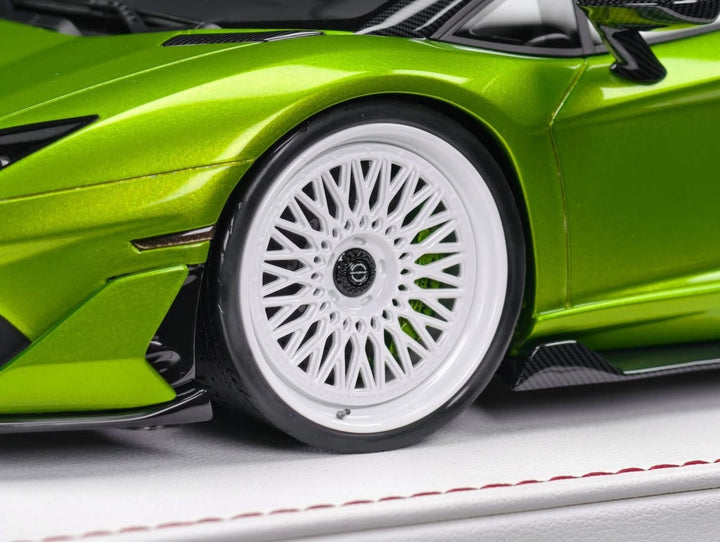 Lamborghini Aventador SVJ (AW Green) [Davis & Giovanni] 1/18 scale