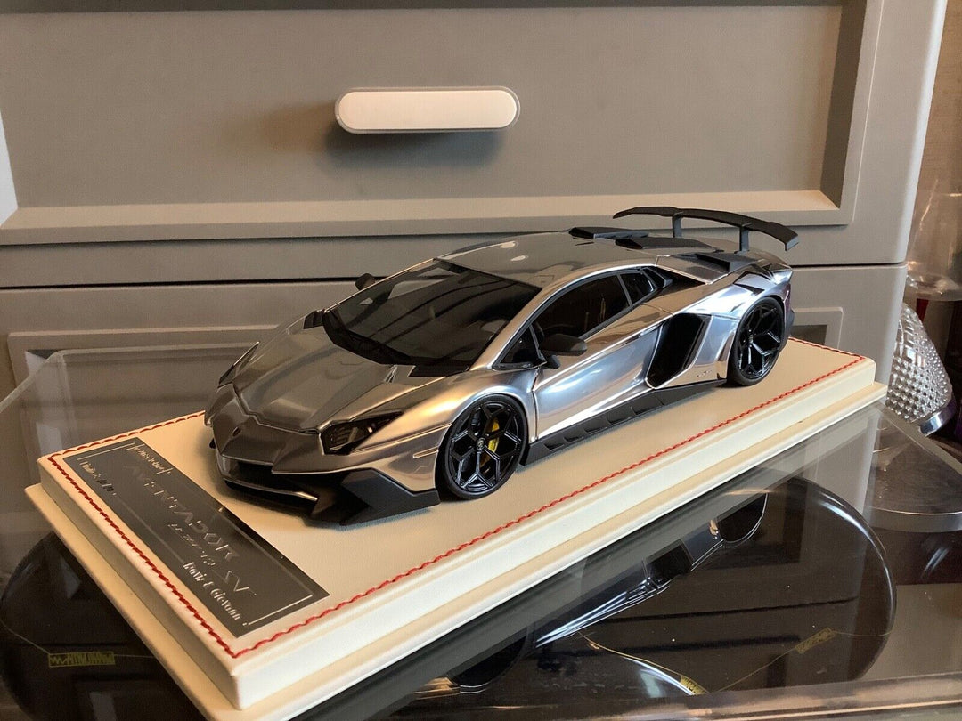Lamborghini Aventador LP 750-4 SV NOVITEC (Chrome) [Davis & Giovanni] 1/18 scale