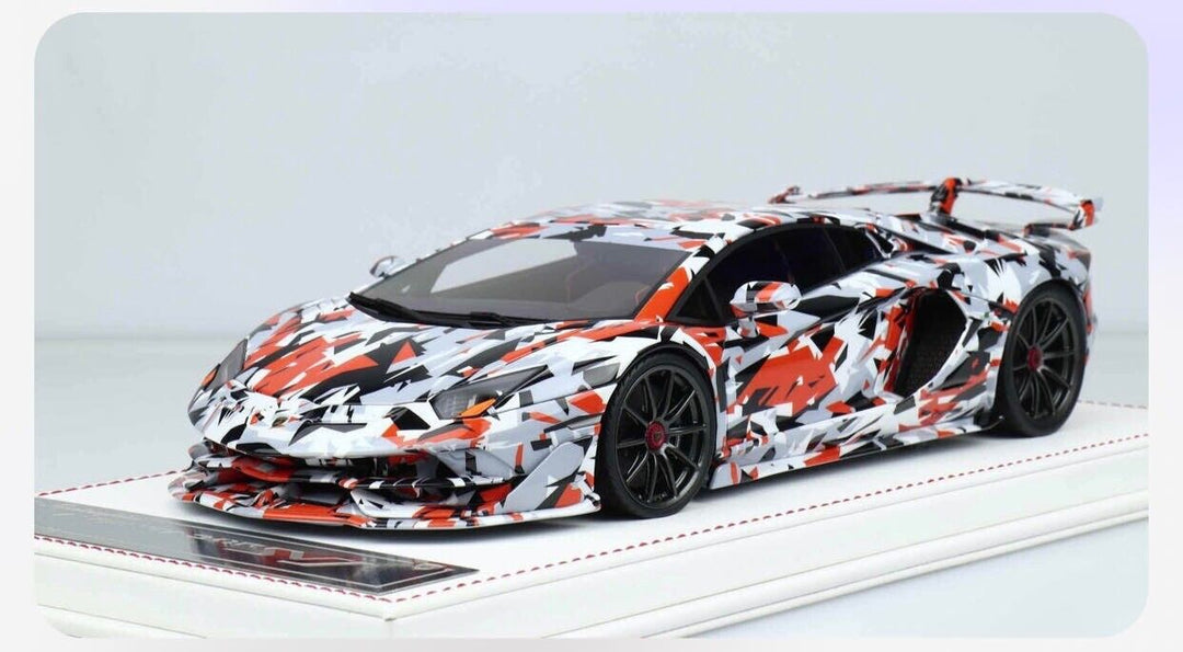 Lamborghini Aventador SVJ (Abstract Camo) [Davis & Giovanni] 1:18 scale