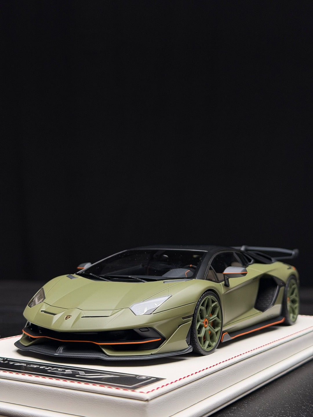 Lamborghini Aventador SVJ (Matte Green) [Davis & Giovanni] 1:18 scale 1 OF 1