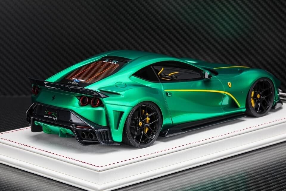 Ferrari 812 Superfast SVR (Chrome Green) [Davis & Giovanni] 1:18 scale