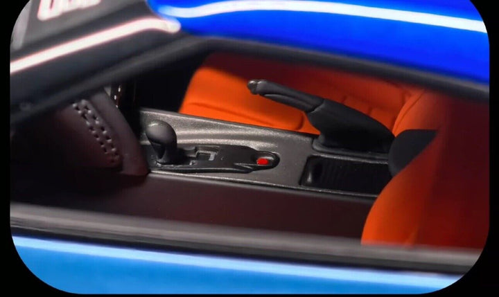 Nissan R35 GT-RR (Blue) [Davis & Giovanni] 1/18 scale LTD 6
