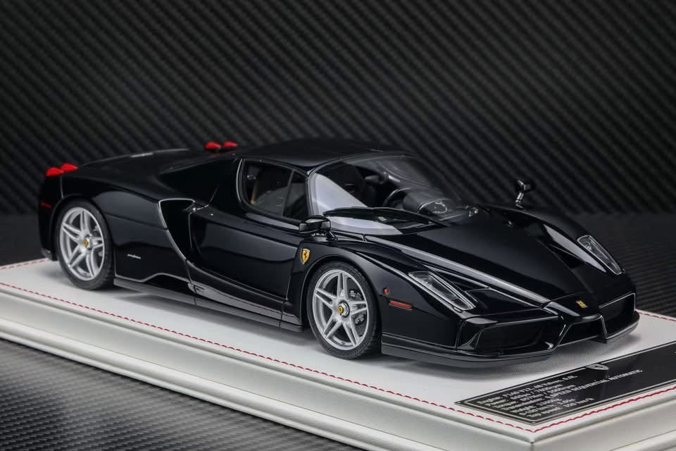 Ferrari Enzo (Black) [Davis & Giovanni] 1/18 scale