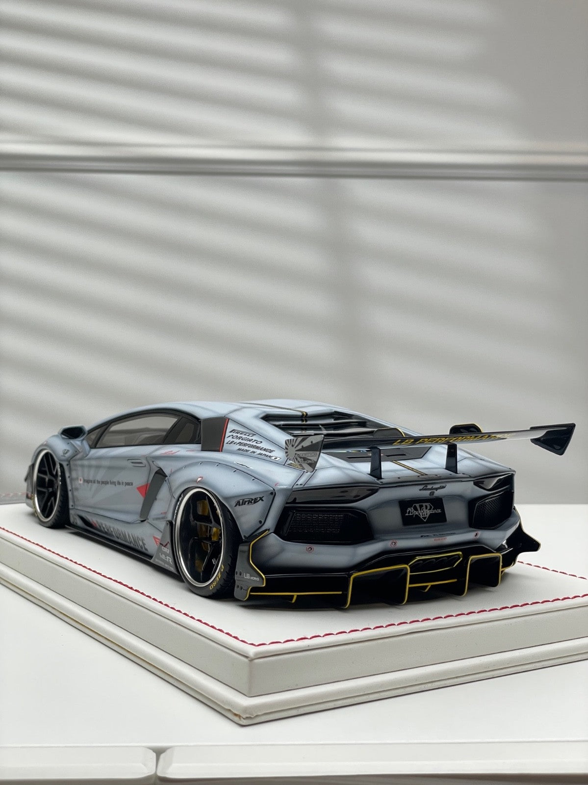 ミニカー D&G LB Aventador 2.0 Purple Zero Fighter Lamborghini Aventador 2.0 LBWK (Zero Fighter) [Davis & Giovanni] 1:18