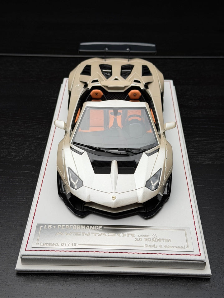Lamborghini Aventador 2.0 Roadster LBWK (Cream) [Davis & Giovanni] 1:18 scale