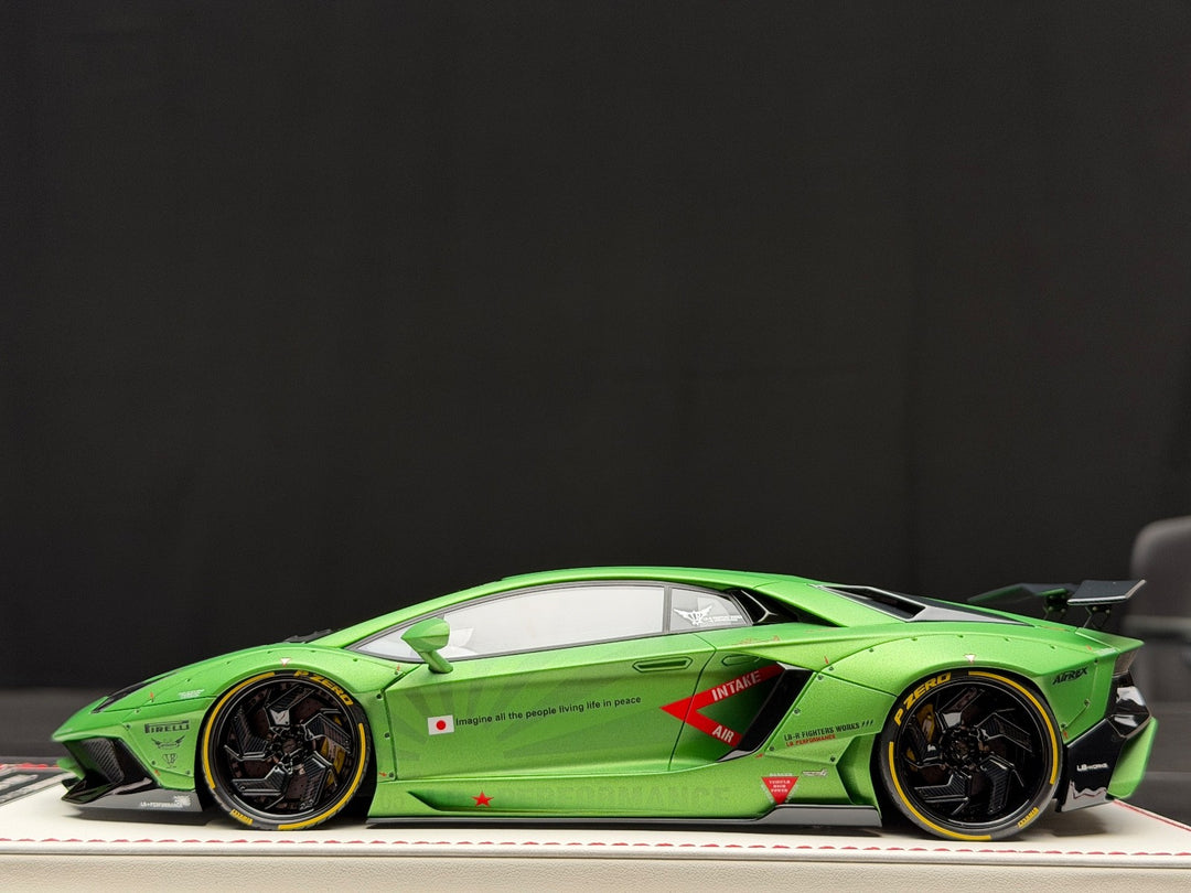 Lamborghini Aventador 2.0 LBWK x Oakley (Green) [Davis & Giovanni] 1/18 scale