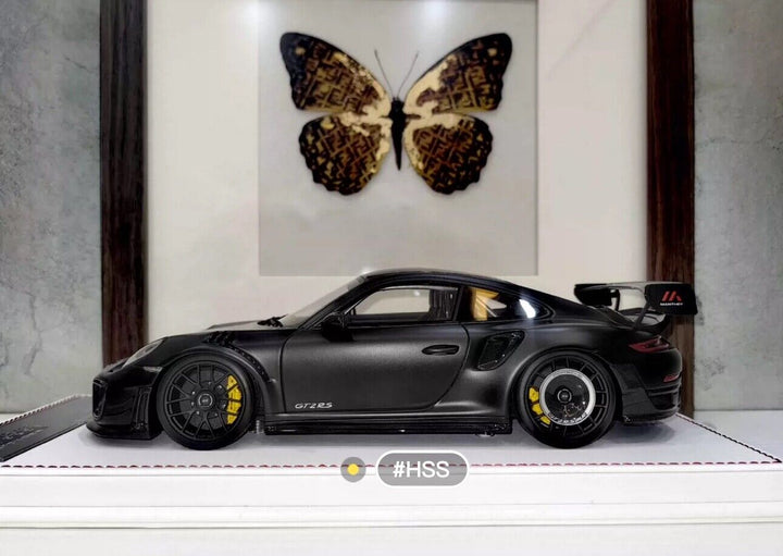 Porsche 911 GT2RS MR (Matt Black) [Davis & Giovanni] 1/18 scale