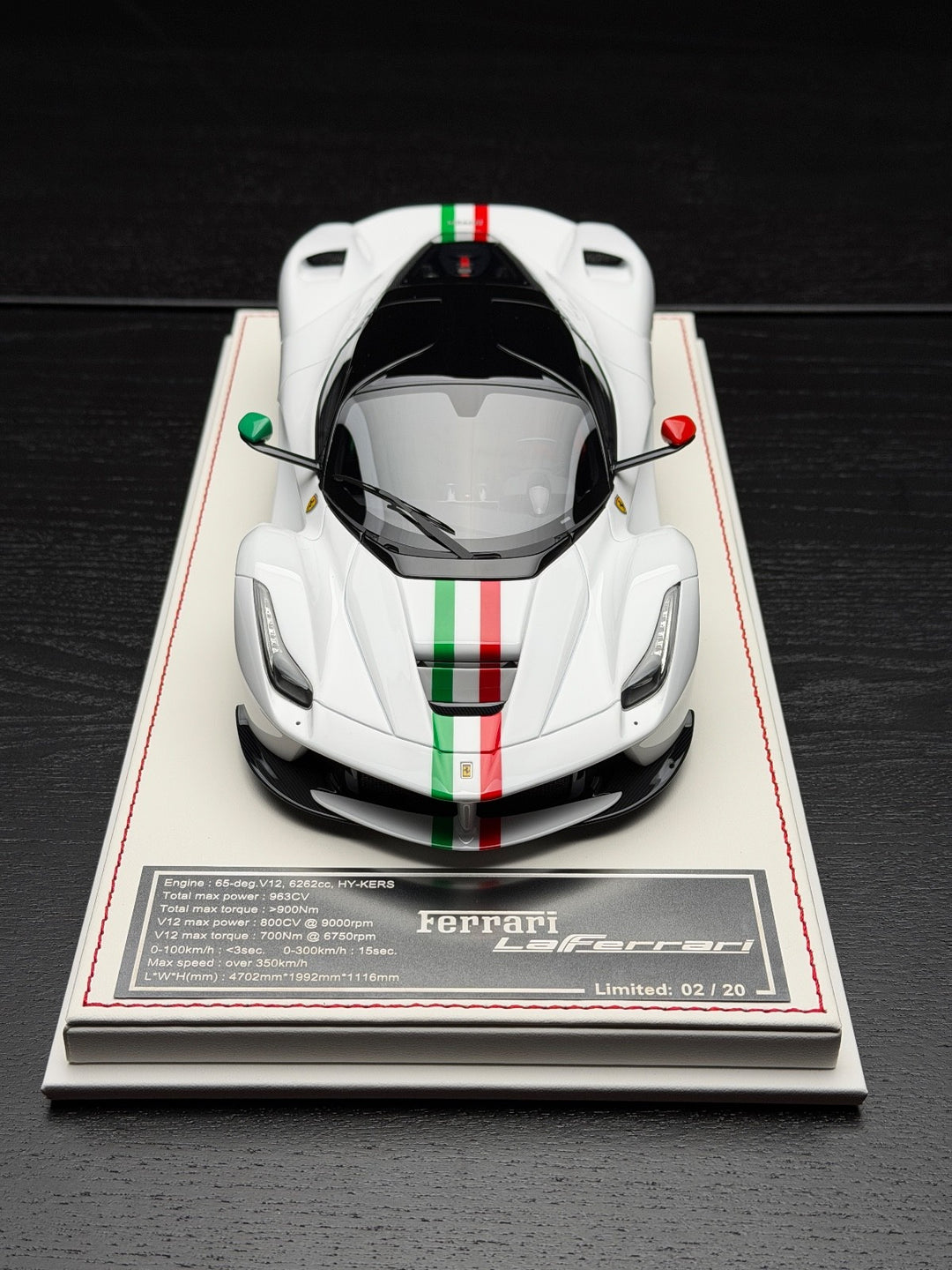 Ferrari LaFerrari (White/ Italy Stripe) [Davis & Giovanni] 1:18 scale