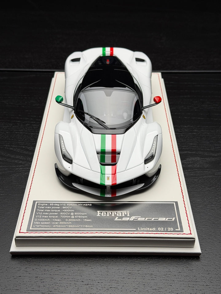 Ferrari LaFerrari (White/ Italy Stripe) [Davis & Giovanni] 1:18 scale
