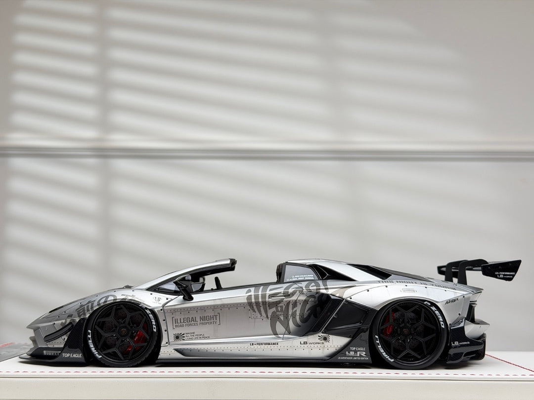 Lamborghini Aventador 2.0 Roadster LBWK (Illegal) [Davis & Giovanni] 1/18 scale