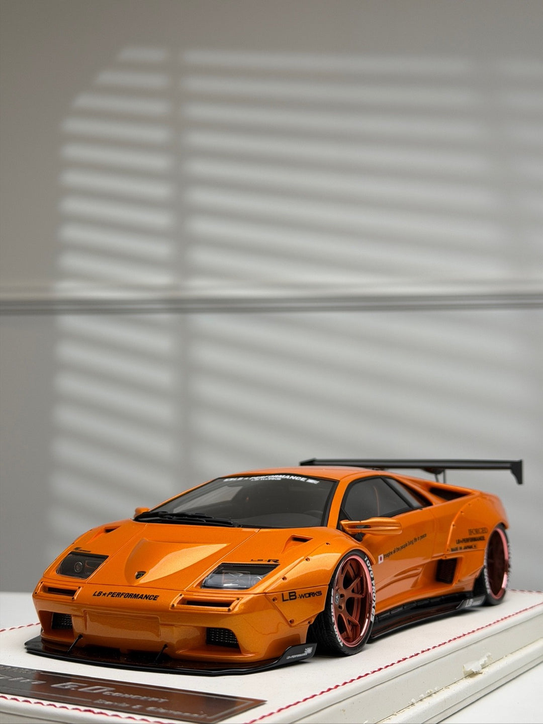 Lamborghini Diablo 6.0 Concept LBWK (Orange) [Davis & Giovanni] 1/18 scale