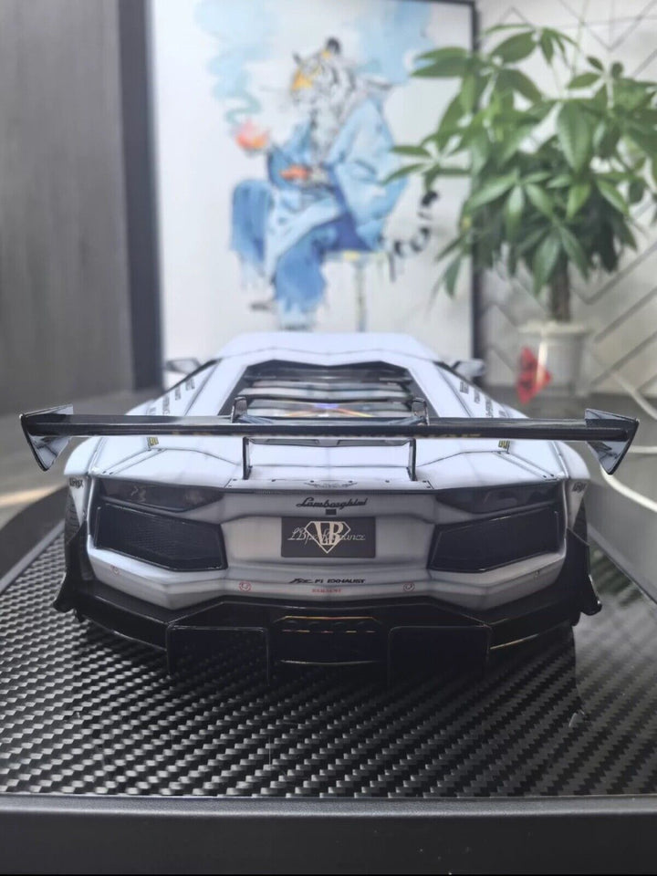 Lamborghini Aventador 2.0 LBWK (Matt Gray Zero Zen)[Davis & Giovanni] 1/12 scale