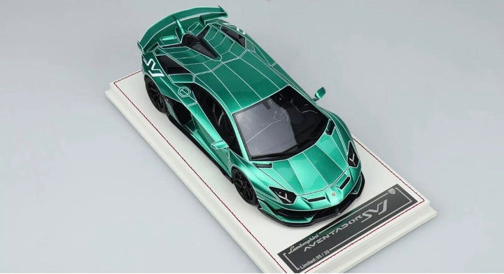 Lamborghini Aventador SVJ (Chrome Green/ White TRON)[Davis & Giovanni]1:18 scale
