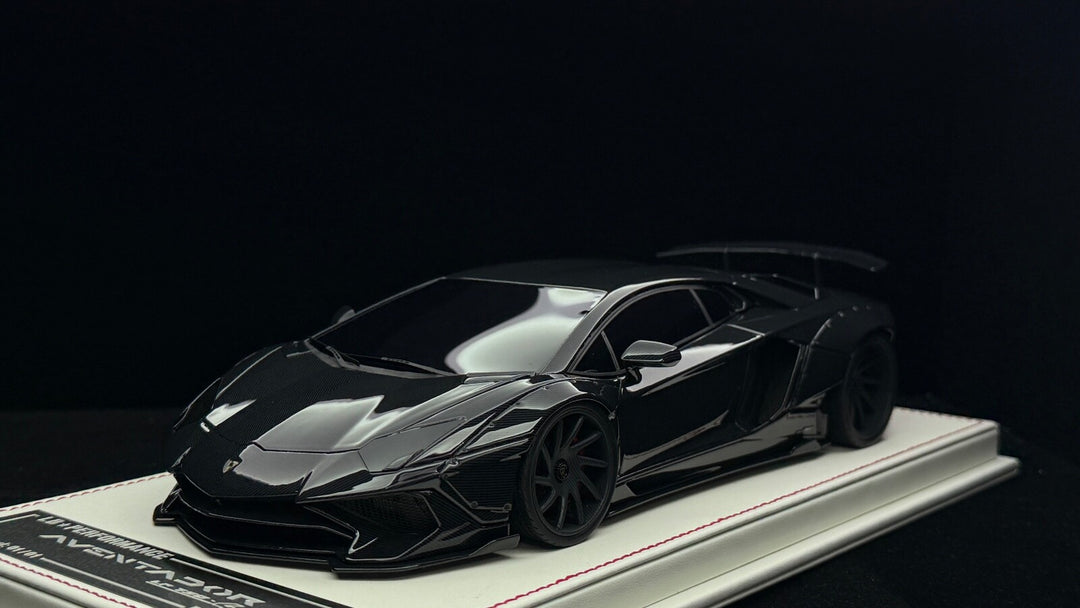 Lamborghini Aventador LP750-4 LBWK (Carbon Fiber) [Davis & Giovanni] 1:18 1 OF 1