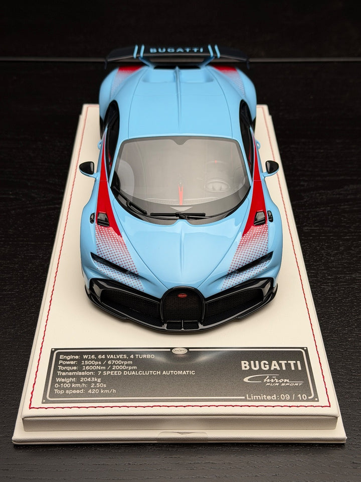 Bugatti Chiron Pur Sport (Baby Blue no.32) [Davis & Giovanni] 1:18 scale