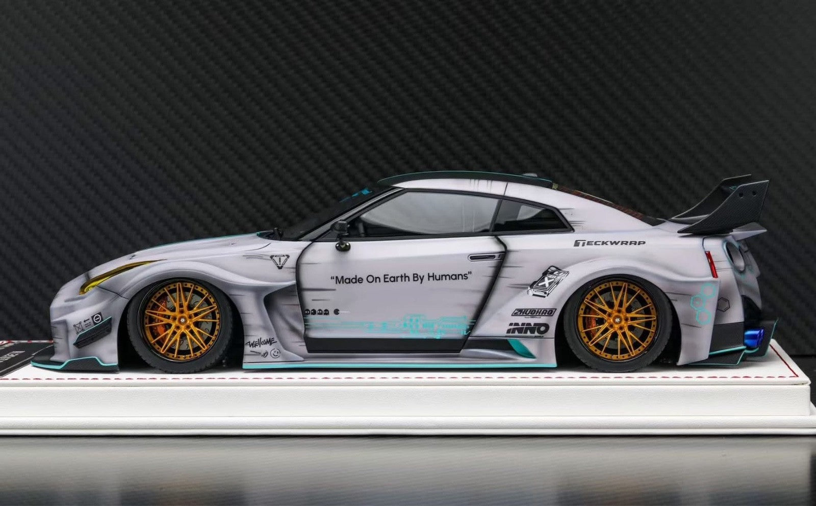 Nissan R35 GT-RR LBWK (Matte Gray Zero Fighter) [Davis & Giovanni] 1:1