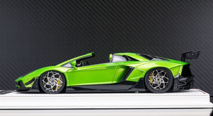 Lamborghini Aventador Roadster LBWK (Metallic Green)[Davis & Giovanni]1:18 scale